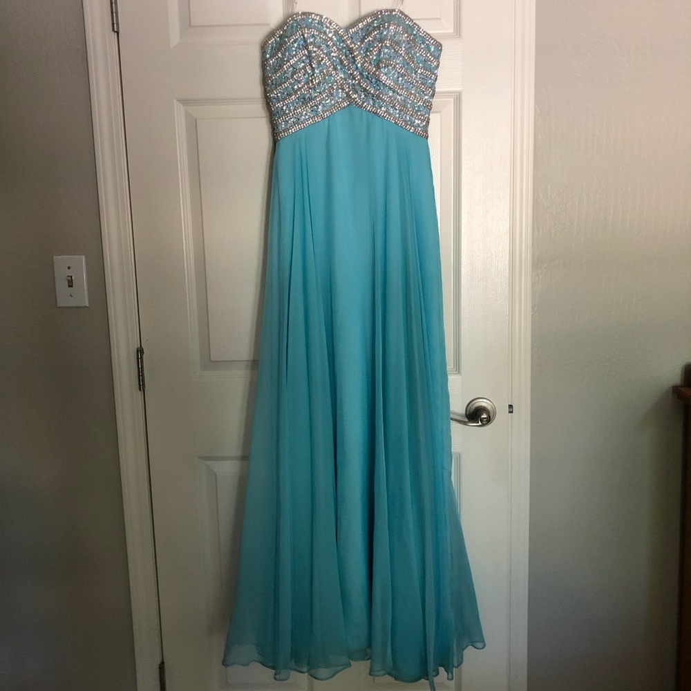 Prom dress